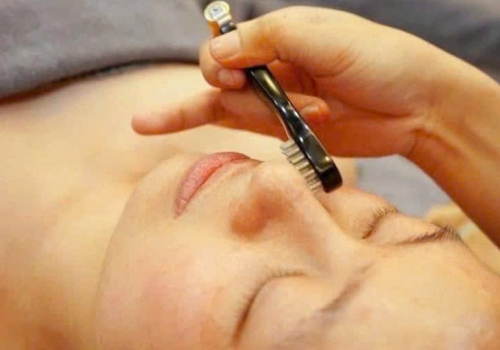 Massage Mặt  : Facial Massage  Massage Mặt  : Facial Massage